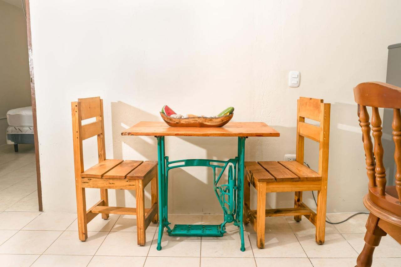Casa Mokoron Apartment Managua Bilik gambar